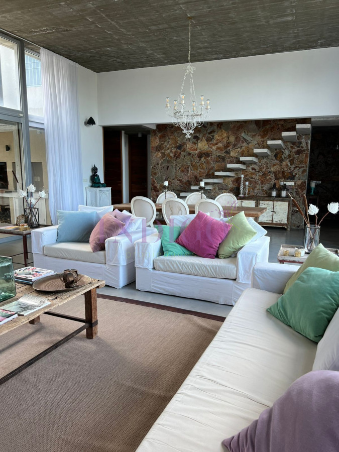 Casa Ref.1097 - casa en barrio Barra verde en alquiler