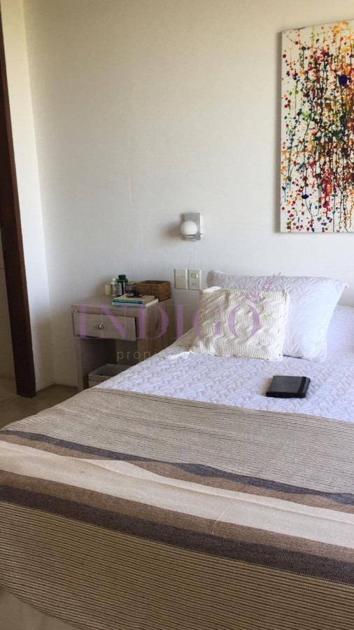 Casa Ref.511 - Punta Piedras en venta, excepcional propiedad construida por el arquitecto Martin Gomez.
