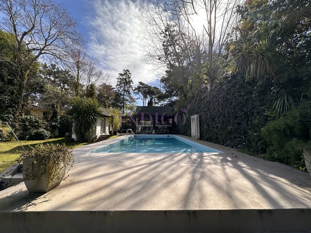 Casa Ref.1245 - Casa en venta , San Rafael, 4 dorm y dependencia, con piscina y parrillero.