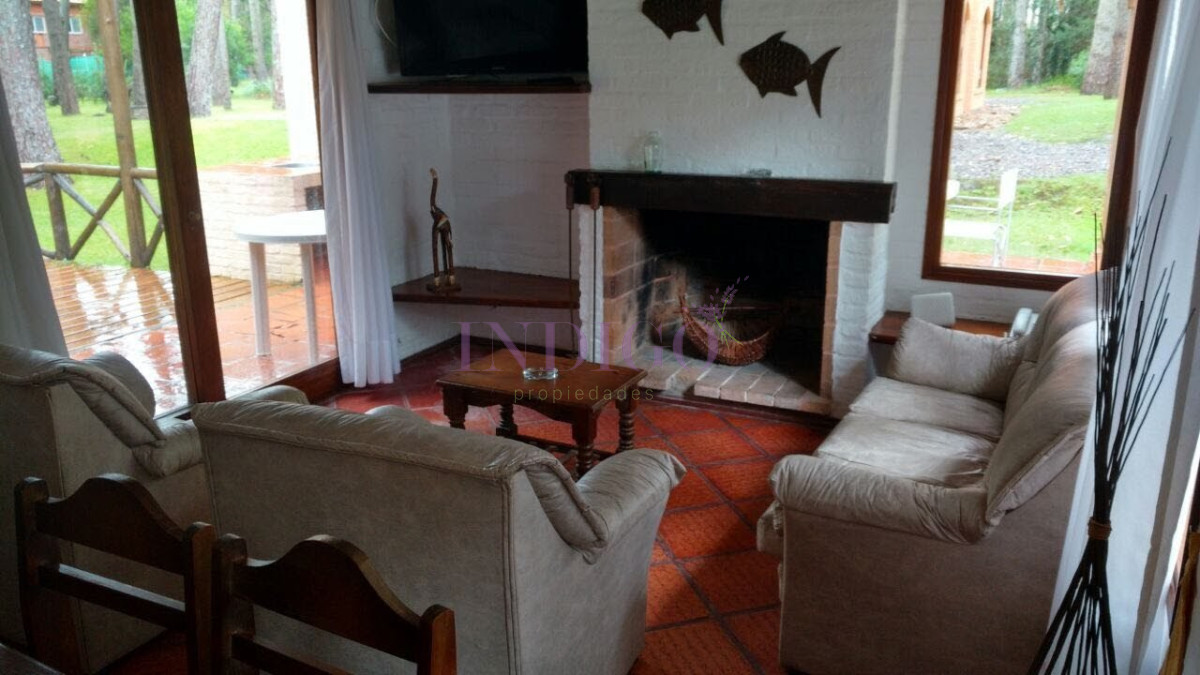 Casa Ref.435 - Alquiler de casa dentro del complejo Solanas en Punta del Este.