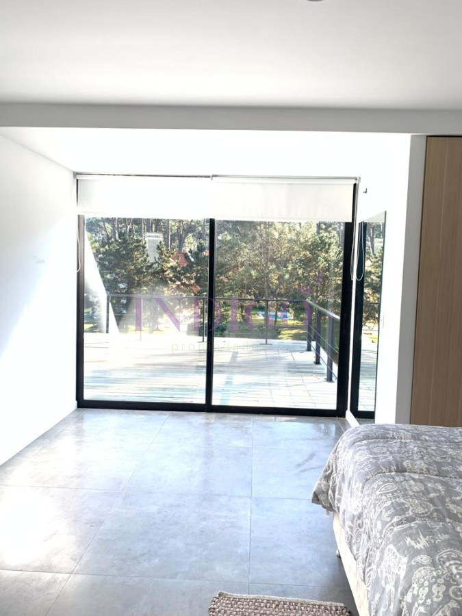 Casa Ref.851 - Casa en Montoya, 4 Dormitorios y 4 Baños, Parrillero y Piscina
