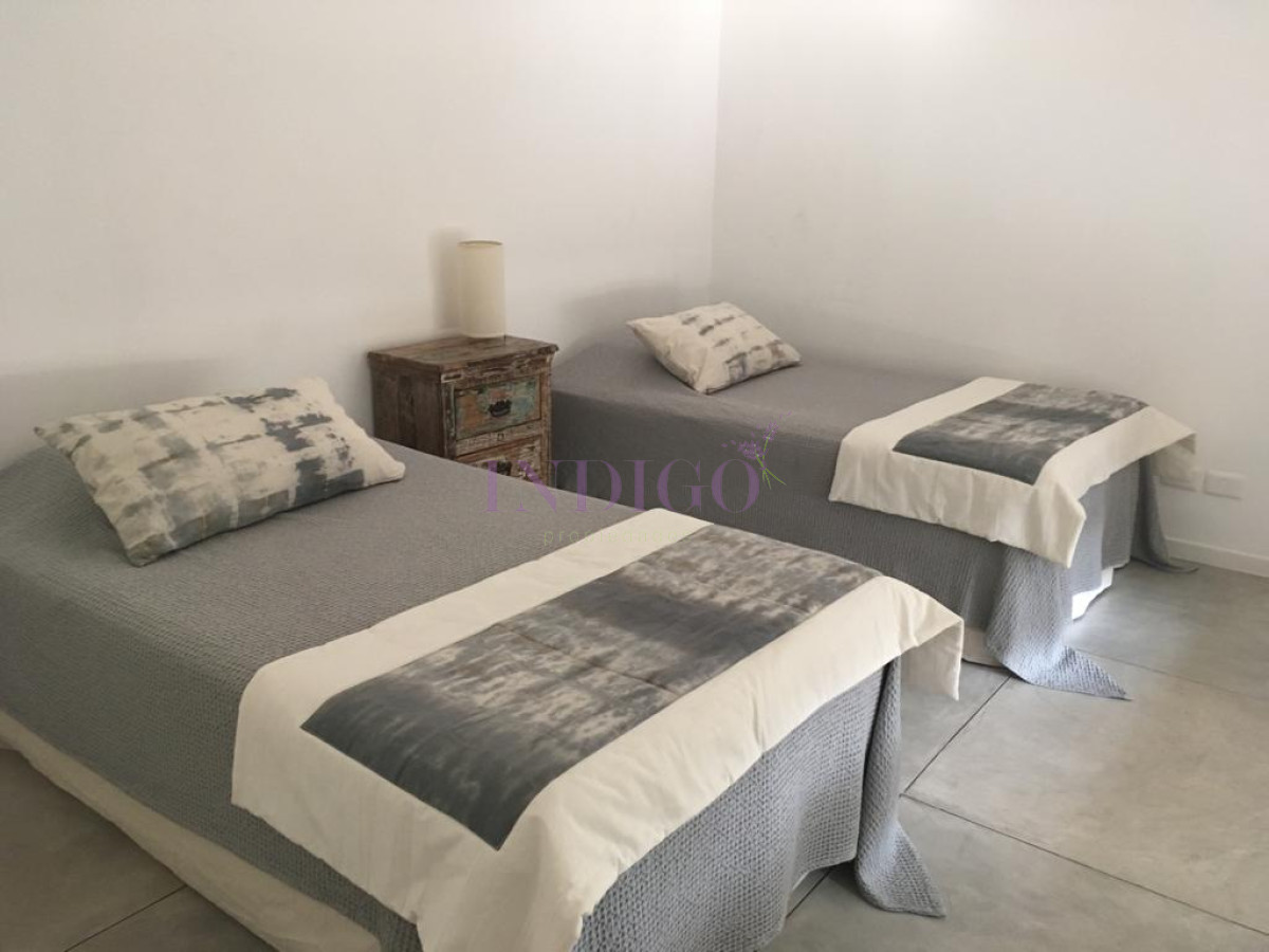 Casa Ref.770 - Casa en José Ignacio, 3 Dormitorio mas Playroom y Dependencia