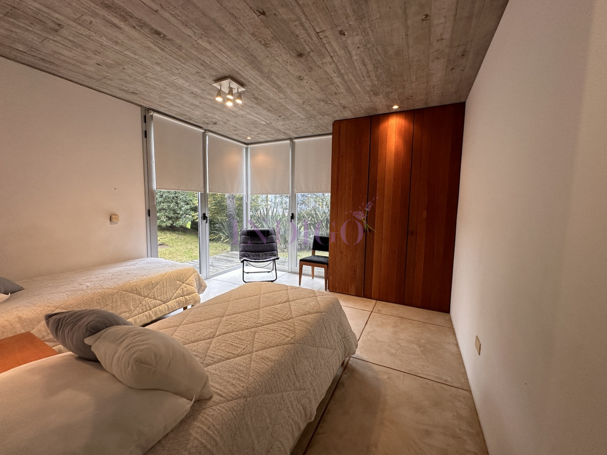 Casa Ref.1246 - Laguna blanca, casa en alquiler y venta.