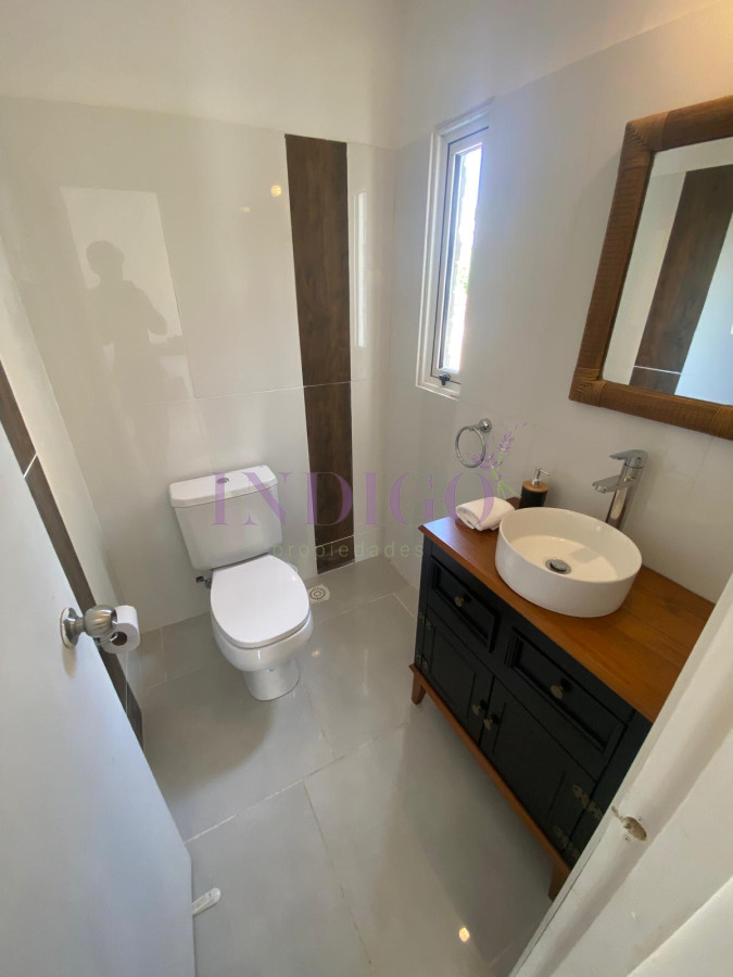 Casa Ref.1329 - Manantiales en alquiler 3 dorm.