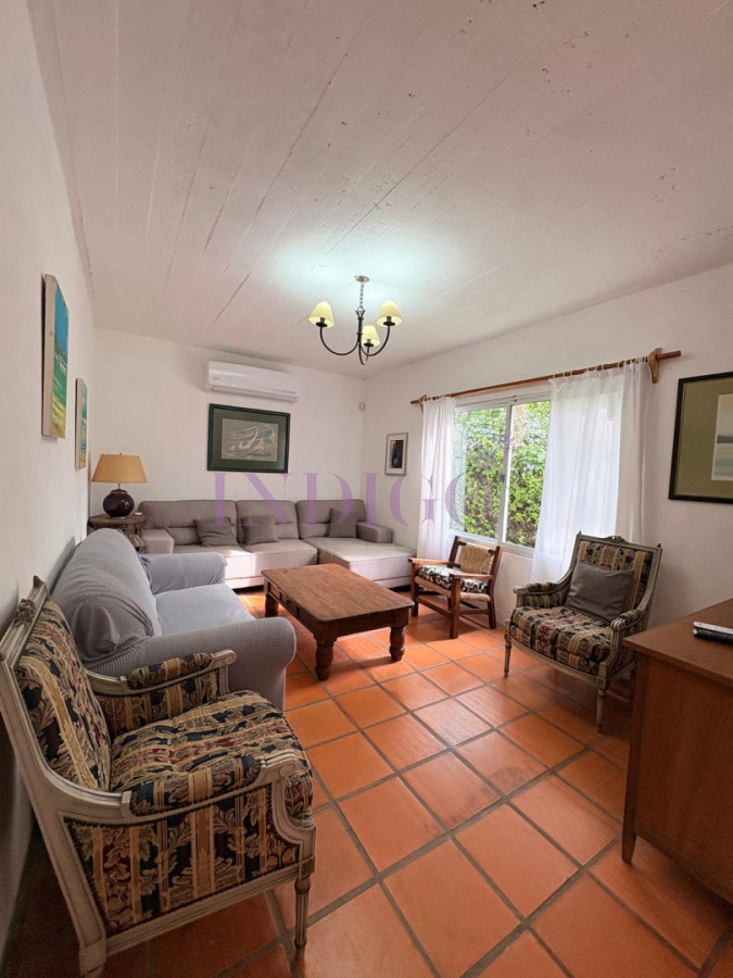 Casa Ref.444 - Alquiler casa  en Montoya, 4 dormitorios más servicio.