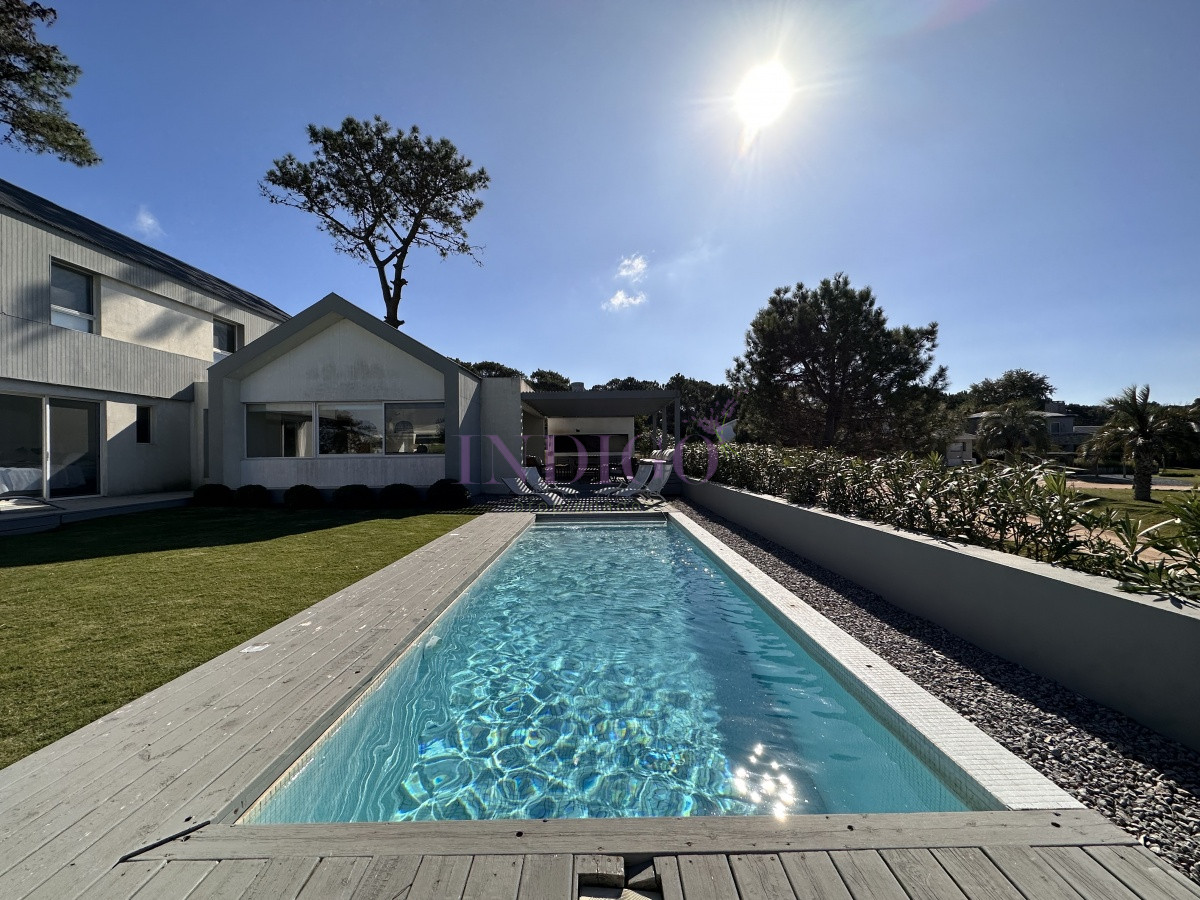 Casa Ref.336 - Alquiler en Pinar del Faro, Jose Ignacio 5 dormitorios.