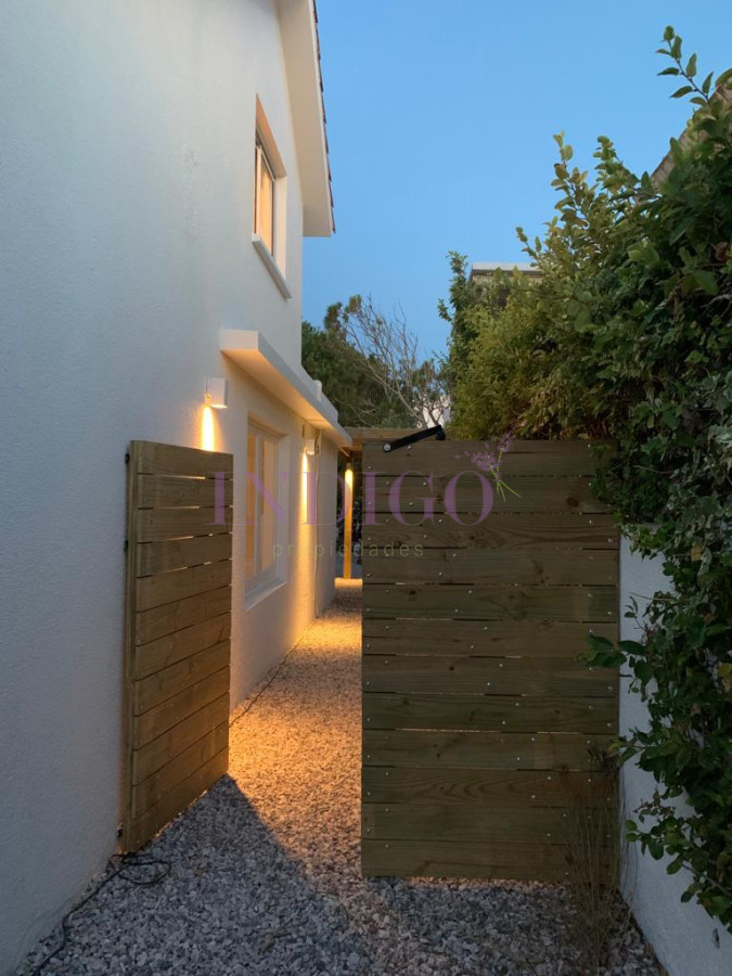 Casa Ref.794 - Casa en Venta, la Barra, posta 4 ambientes