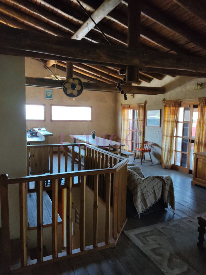 Casa Ref.618 - Amplia casa en Alto de Punta Piedras, con vista y a pasos del mar