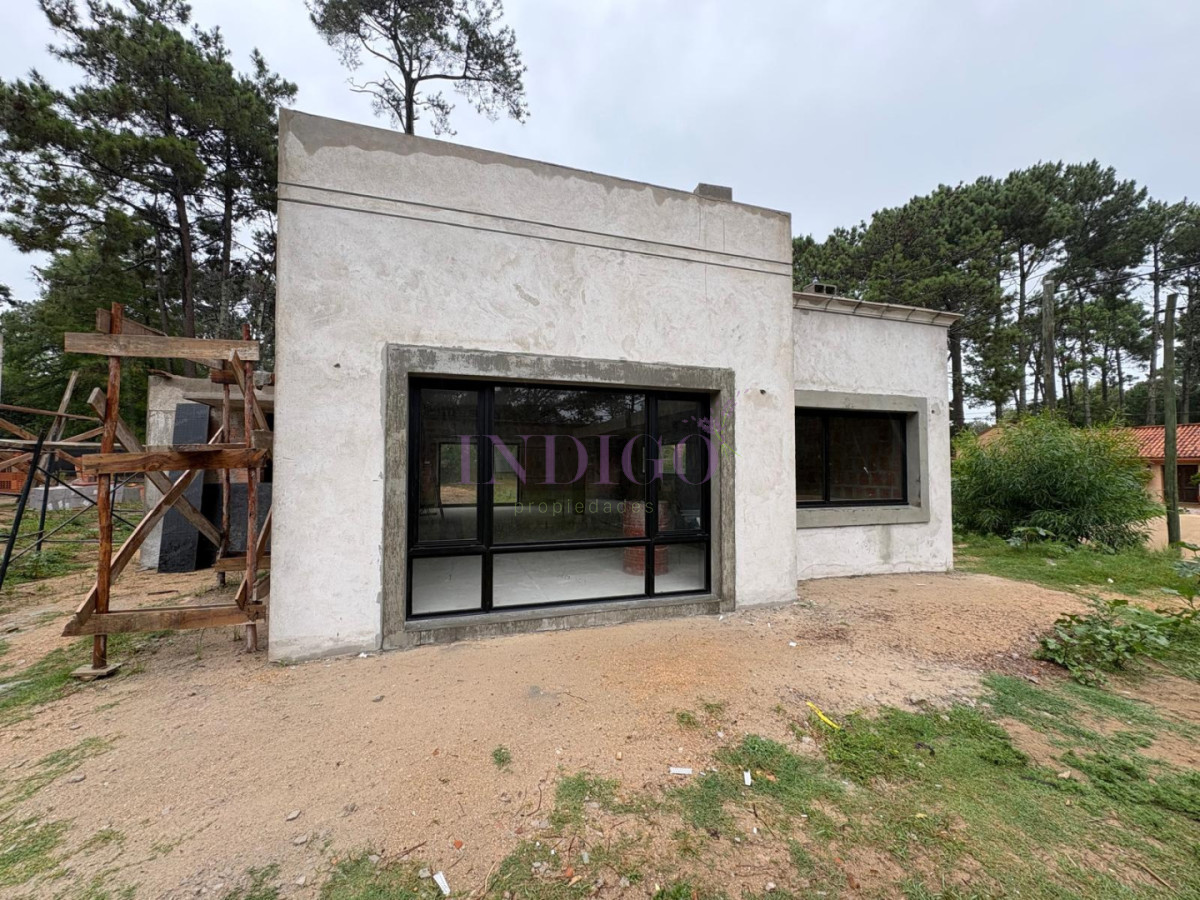 Casa Ref.1306 - En venta, con financiación bancaria, en pozo, entrega en 6 meses.