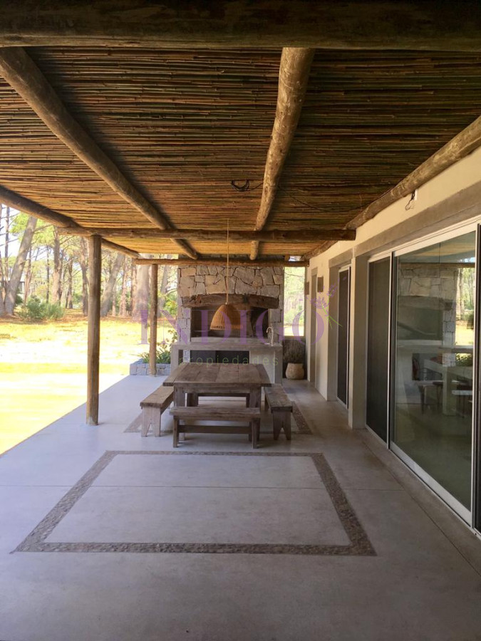 Casa Ref.770 - Casa en José Ignacio, 3 Dormitorio mas Playroom y Dependencia
