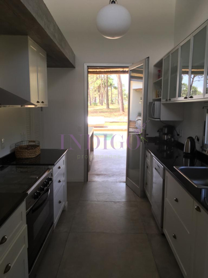 Casa Ref.770 - Casa en José Ignacio, 3 Dormitorio mas Playroom y Dependencia