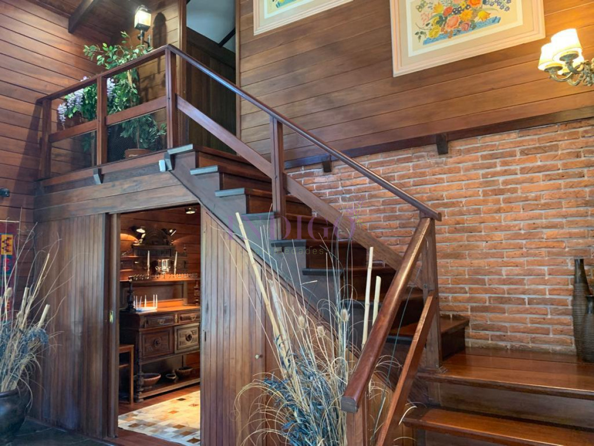 Casa Ref.12 - Casa en venta Avenida Roosevelt, Punta del Este 4 dormitorios .