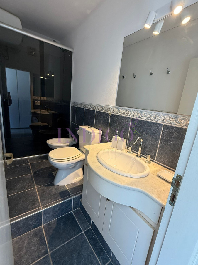 Casa Ref.1345 - Casa en alquiler La Barra, 4 dorm y dependencia de servicio.