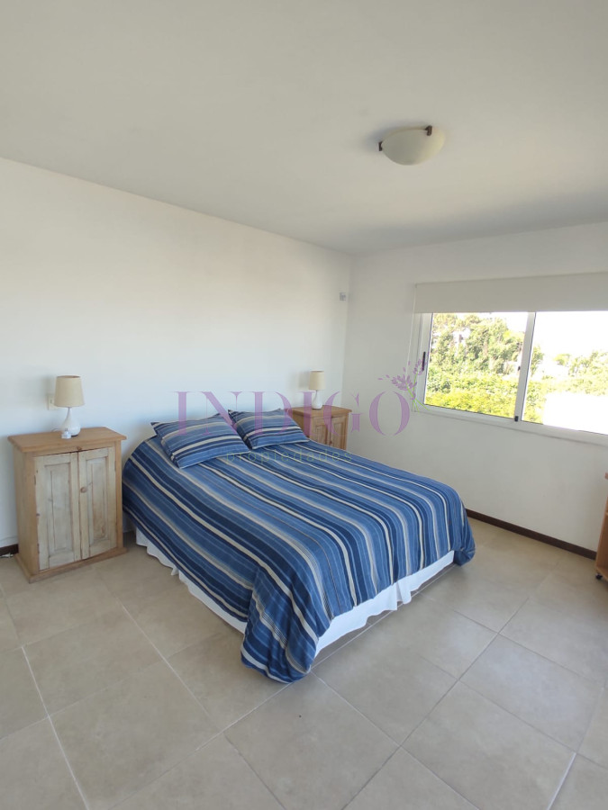 Casa Ref.208 - Muy buena casa en alquiler a pasitos del agua en Montoya, 5 dormitorios .