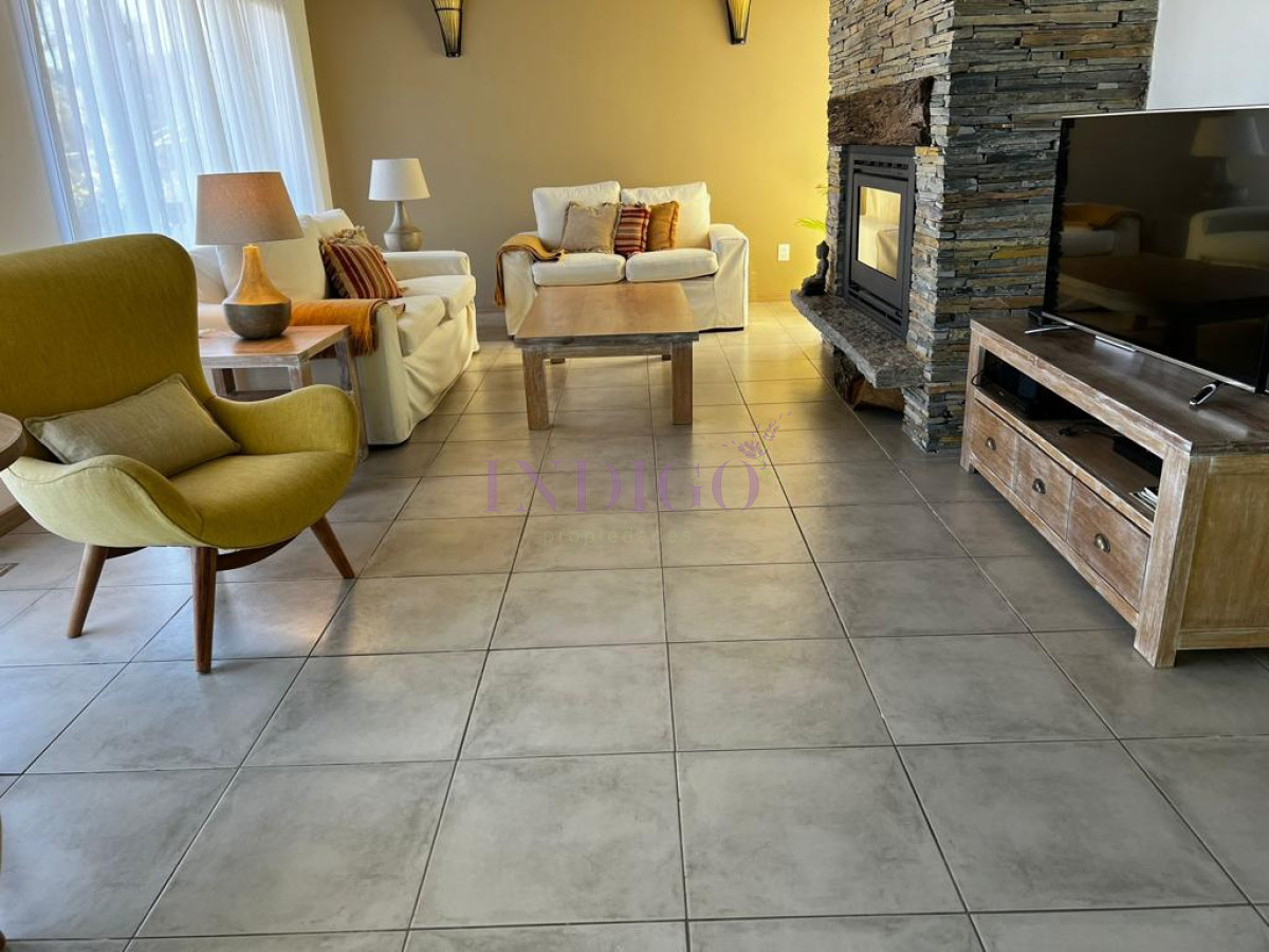 Casa Ref.90 - Muy buena propiedad en alquiler en Montoya.