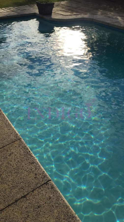 Casa Ref.838 - Casa en Venta, 3 Dormitorios, Piscina y Parrillero