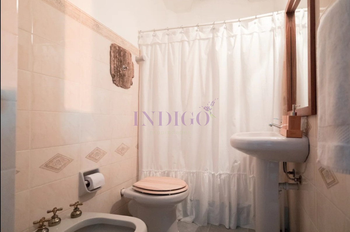 Casa Ref.91 - Casa en Altos de Punta Piedras, 5 dormitorios *