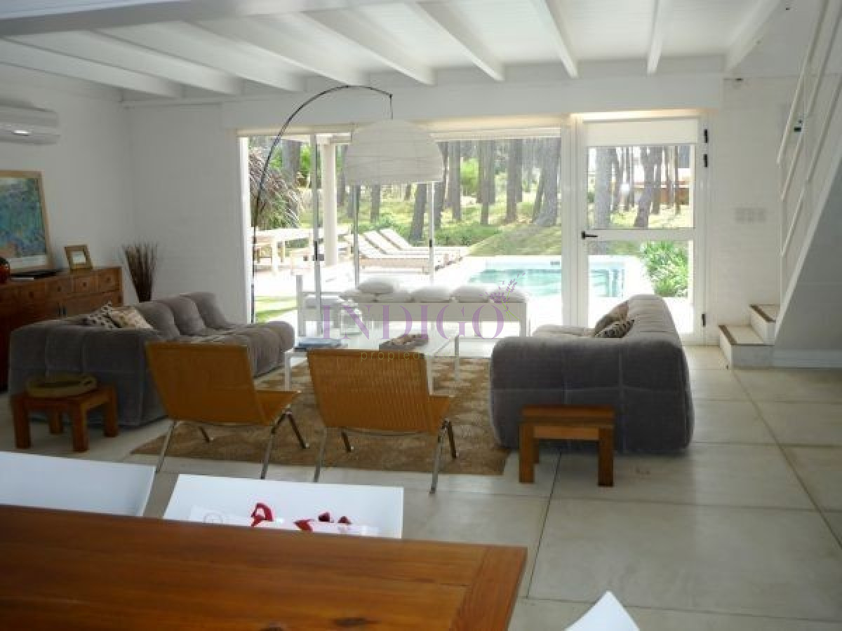 Casa Ref.1107 - Casa en alquiler Laguna blanca capacidad 10 pesonas