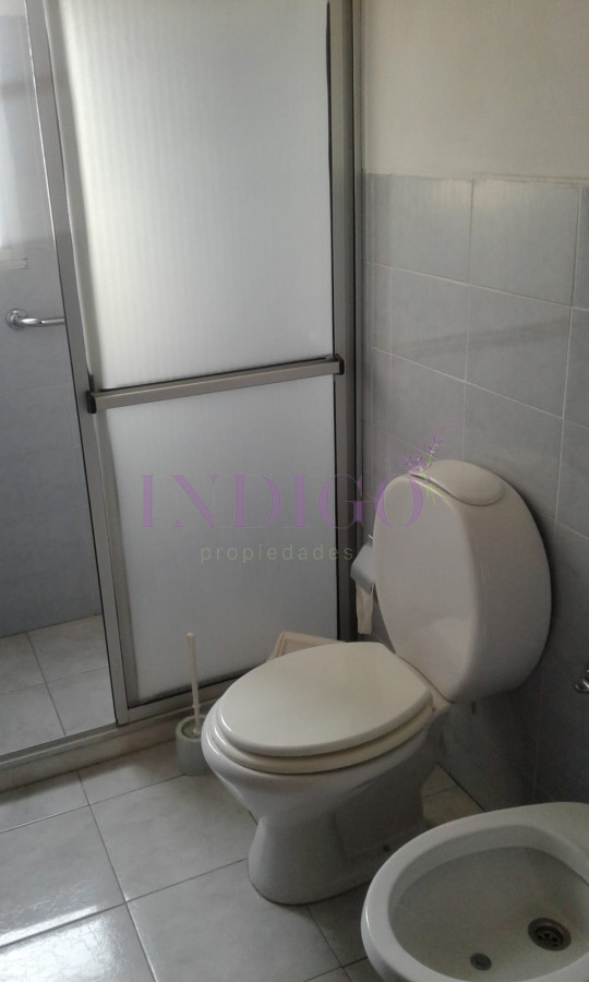 Casa Ref.863 - Casa en Alquiler a metros del mar, con Piscina y Parrillero
