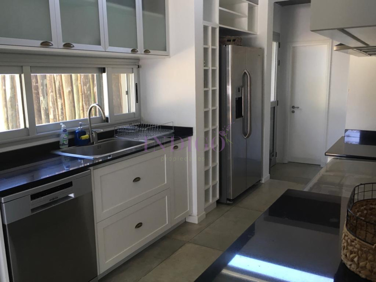 Casa Ref.770 - Casa en José Ignacio, 3 Dormitorio mas Playroom y Dependencia