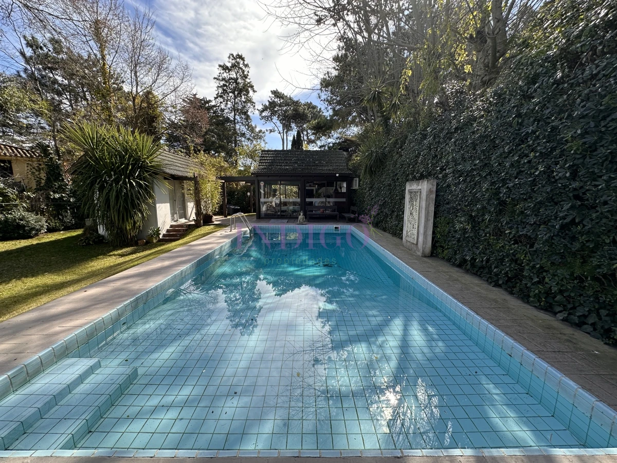Casa Ref.1245 - Casa en venta , San Rafael, 4 dorm y dependencia, con piscina y parrillero.