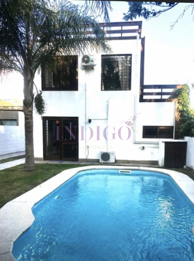 Casa Ref.40 - Alquiler con piscina en La Barra, 3 dormitorios  en suite mas pileta.