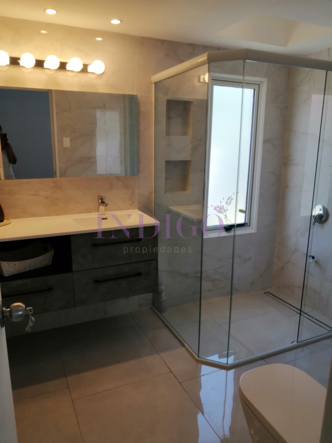 Casa Ref.1329 - Manantiales en alquiler 3 dorm.