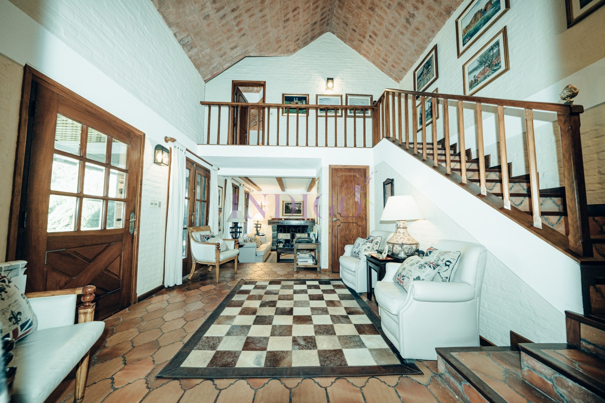 Casa Ref.1240 - Casa en Venta en Rincon Del Indio 