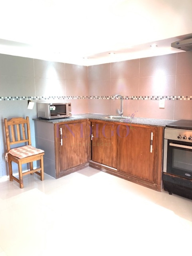 Casa Ref.738 - En Alquiler, Altos de punta Piedra, casa de 4 dorm con parrillero y piscina.