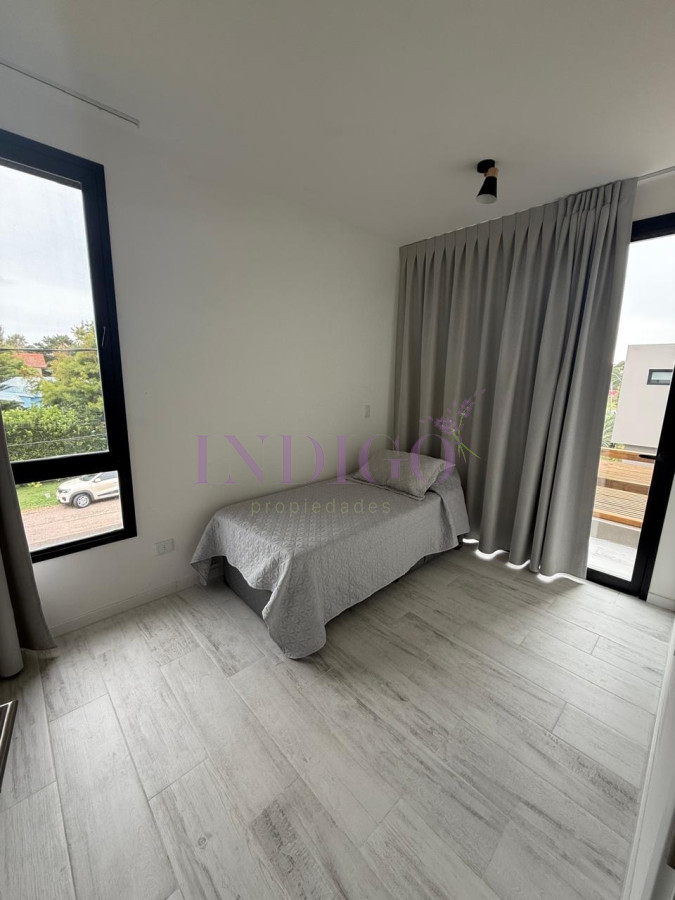 Casa Ref.1343 - Casa en alquiler La barra, 3 dorm, 3 baños, parrillero.