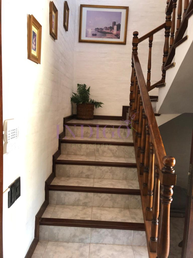 Casa Ref.126 - Casa en alquiler en pleno Manantiales, 3 dormitorios mas dependencia de servicio.