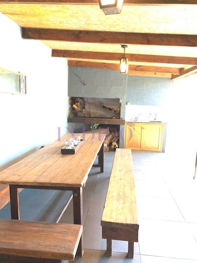Casa Ref.738 - En Alquiler, Altos de punta Piedra, casa de 4 dorm con parrillero y piscina.
