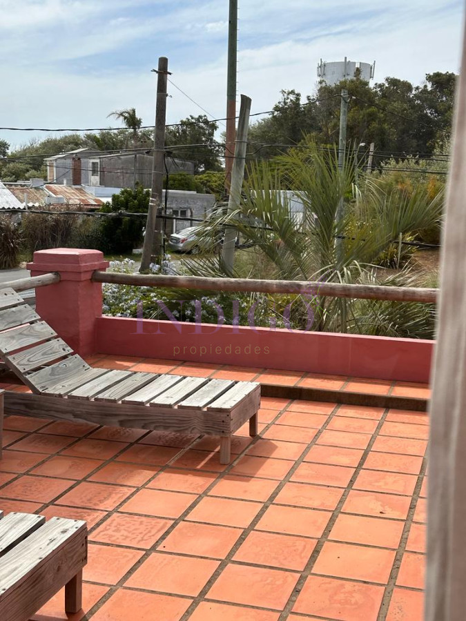Casa Ref.148 - Casa en alquiler en plena Barra, 3 dormitorios mas dependencia de servicio.