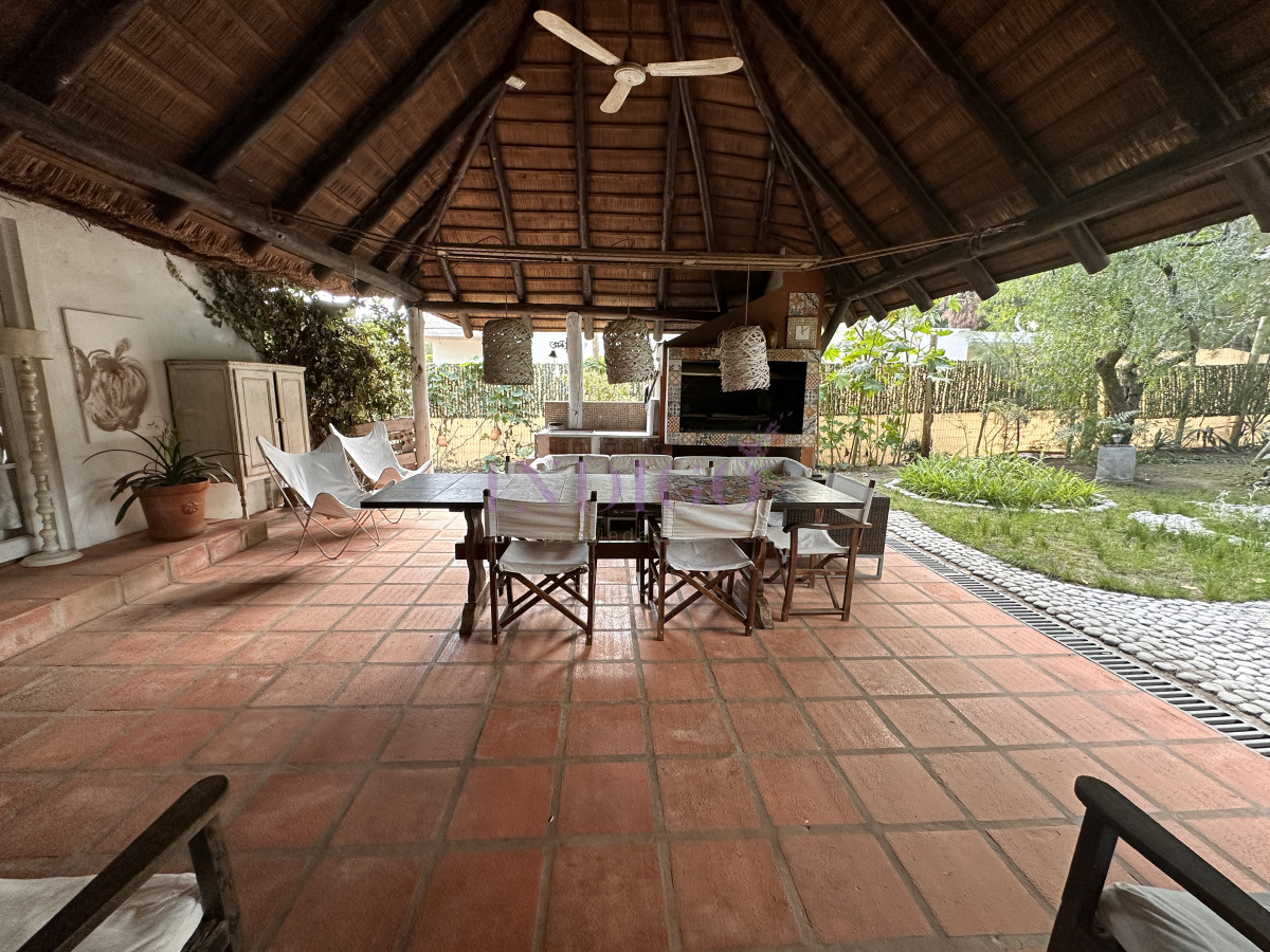 Casa Ref.1307 - Casa en venta en pinares