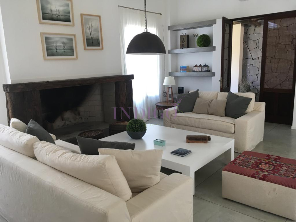 Casa Ref.770 - Casa en José Ignacio, 3 Dormitorio mas Playroom y Dependencia