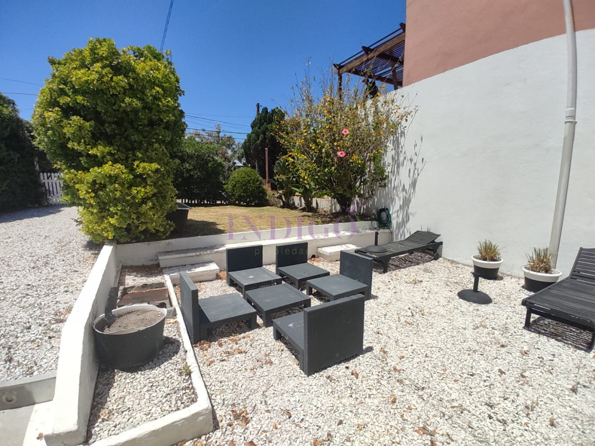 Casa Ref.140 - Casa en Manantiales en venta, 4 dormitorios, 3 baños y parillero!