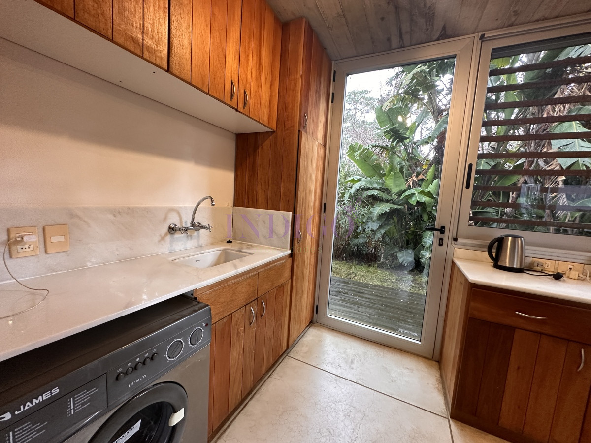 Casa Ref.1246 - Laguna blanca, casa en alquiler y venta.