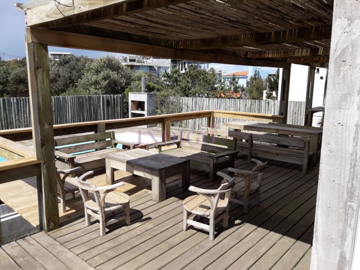 Casa Ref.490 - En alquiler en La Barra, espectacular propiedad.