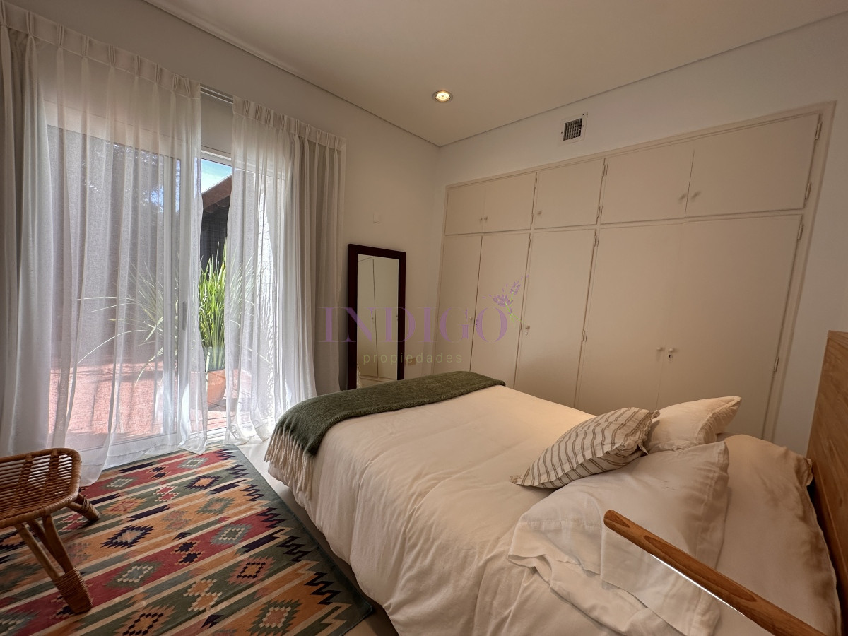 Casa Ref.1245 - Casa en venta , San Rafael, 4 dorm y dependencia, con piscina y parrillero.