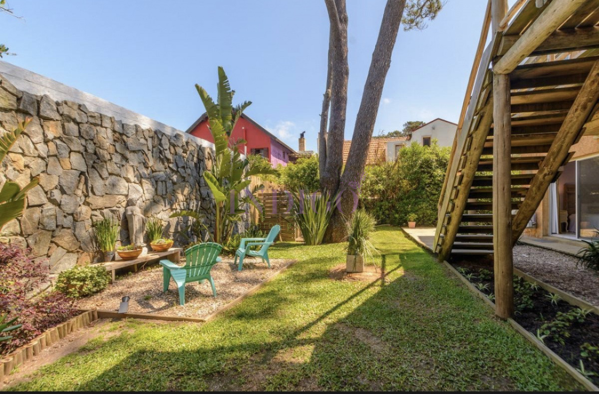 Casa Ref.347 -  Venta y alquiler Montoya, 3 dormitorios y pileta.