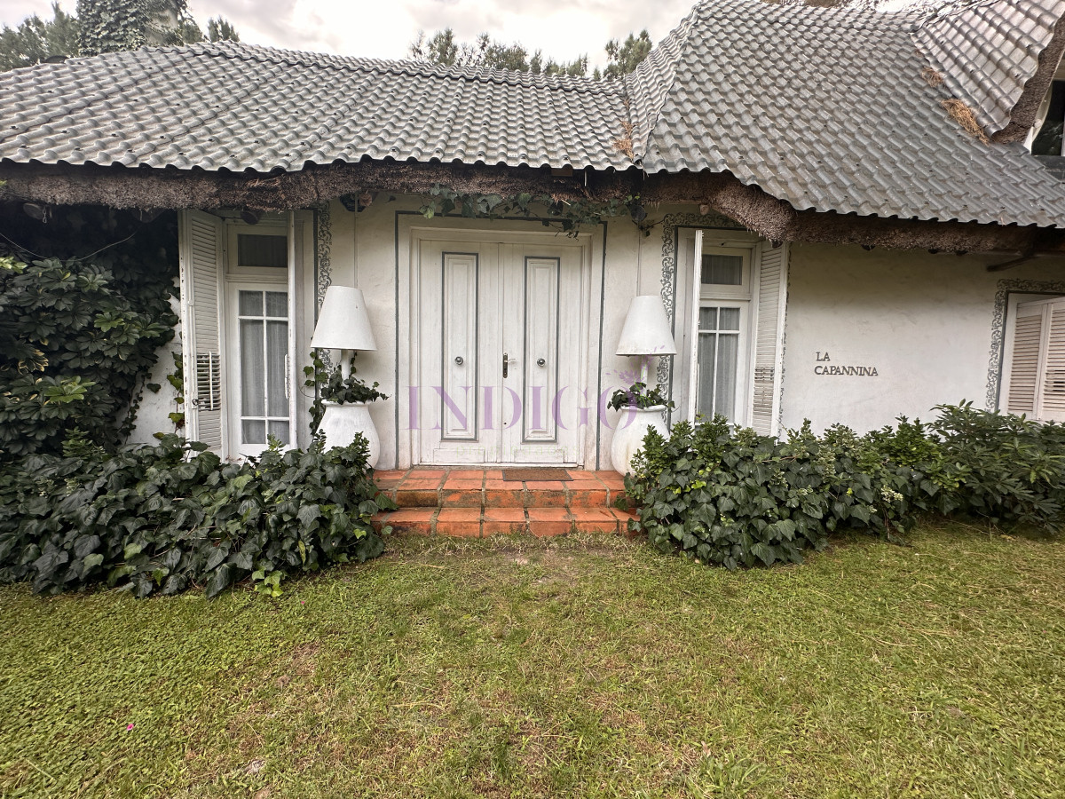 Casa Ref.1307 - Casa en venta en pinares