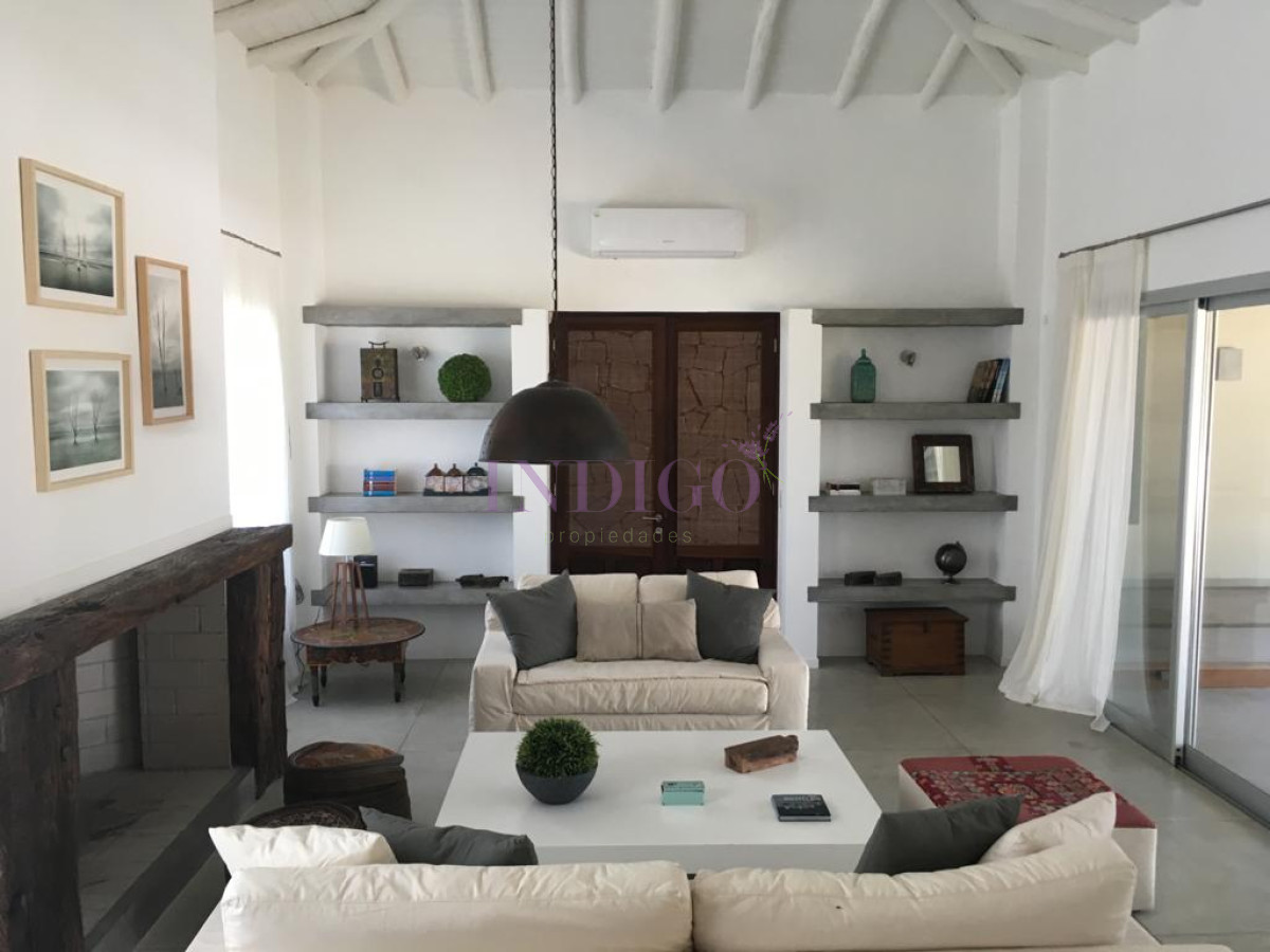 Casa Ref.770 - Casa en José Ignacio, 3 Dormitorio mas Playroom y Dependencia