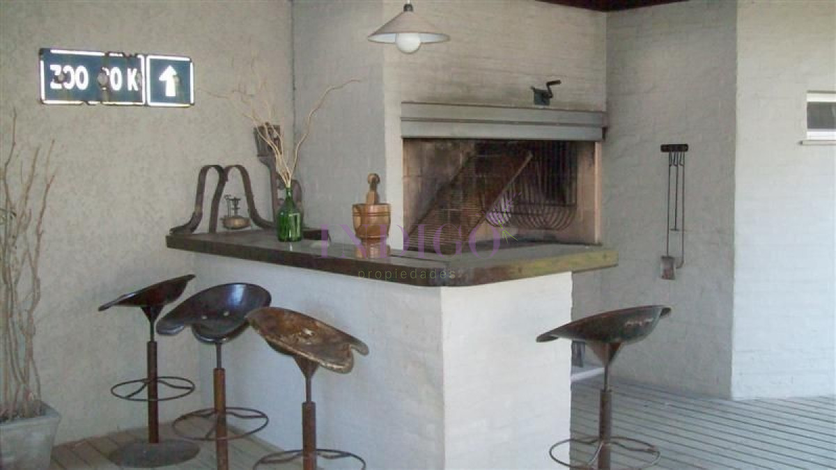 Casa Ref.144 - Importante casa en alquiler en pleno Montoya, 4 dormitorios.