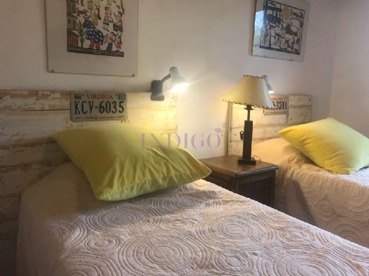 Casa Ref.138 - Casa en alquiler en la zona La Barra, 3 dorm y dep.