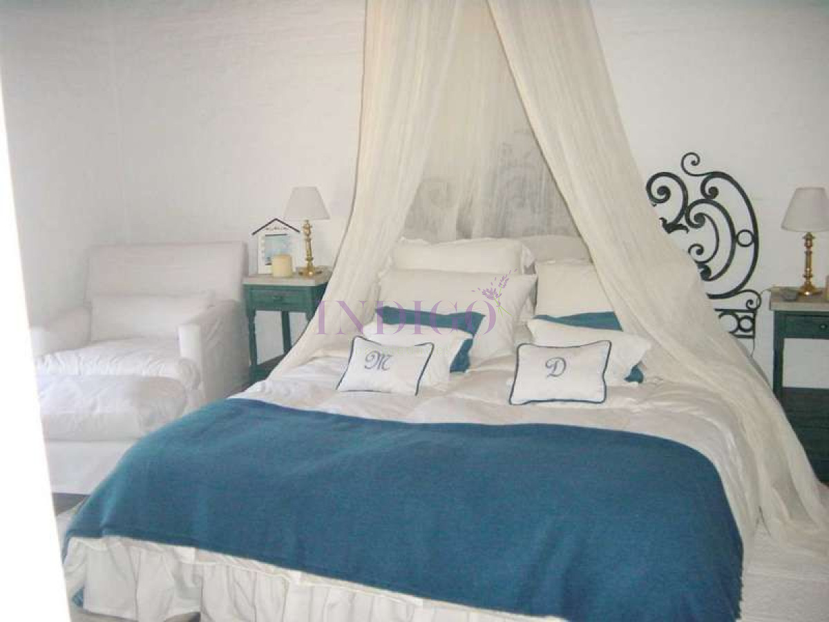 Casa Ref.145 - Casa en La Barra en venta y alquiler 5 dormitorios .