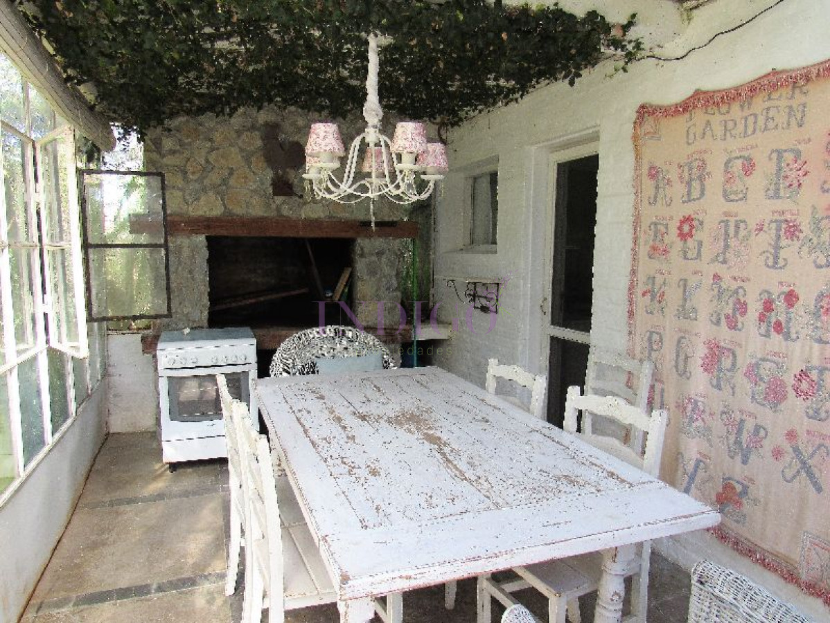 Casa Ref.145 - Casa en La Barra en venta y alquiler 5 dormitorios .