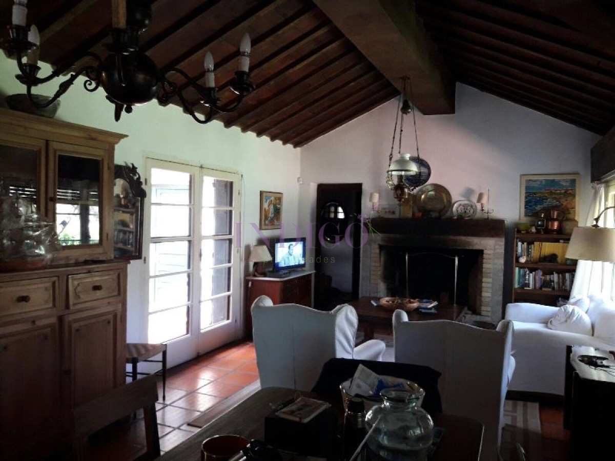 Casa Ref.200 - Casa en alquiler en el barrio  San Rafael, 3 dormitorios.