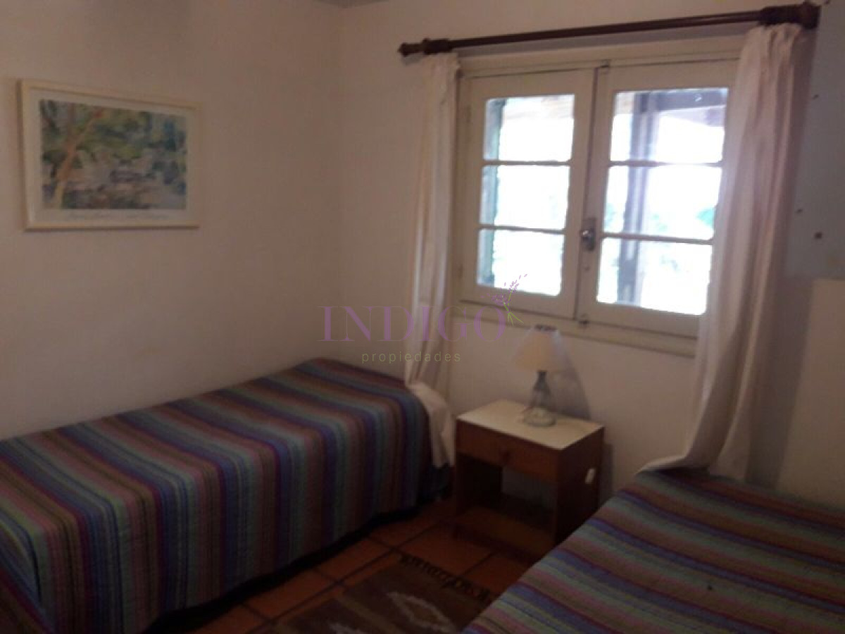 Casa Ref.200 - Casa en alquiler en el barrio  San Rafael, 3 dormitorios.