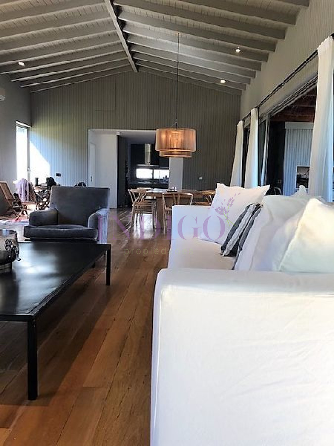 Casa Ref.326 - Excelente propiedad en venta y alquiler en  Pinar del Faro. Ambientes super cancheros, muy bien equipada.