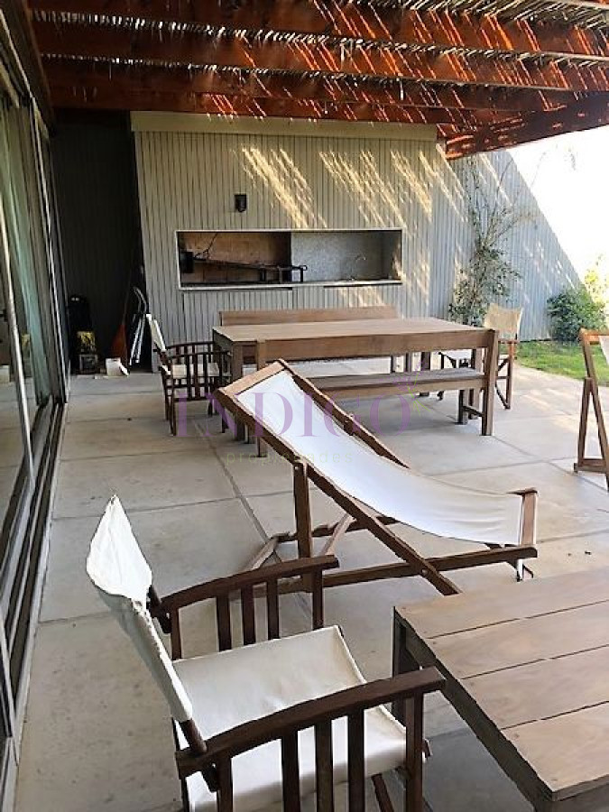 Casa Ref.326 - Excelente propiedad en venta y alquiler en  Pinar del Faro. Ambientes super cancheros, muy bien equipada.